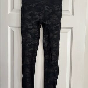 Women’s size large SPANX Black Camouflage Leggings